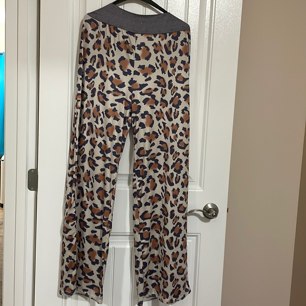 Cheetah, print, wide, leg, stretchy pant